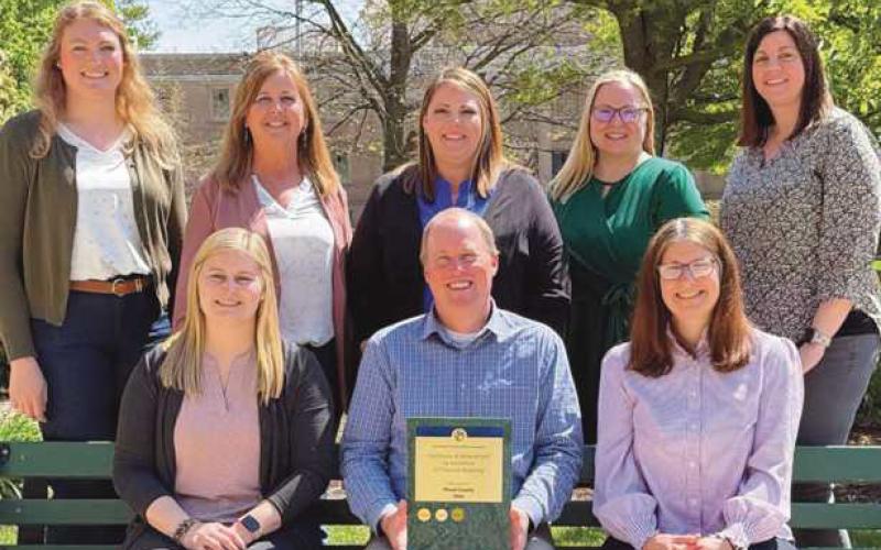 Auditor Oestreich with the fiscal and payroll teams. Back row: Lauren Gentry, Tanya Tolles, Amy Emmerich, Michelle Karns and Amanda Holman. Front row: Stephanie Abke, Auditor Matthew Oestreich and Julie Allison.