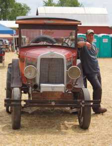 Five Point Steam Threshers host 62nd reunion