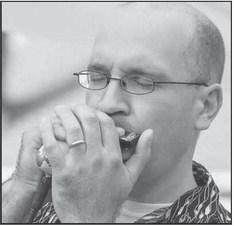 Danny Pratt brings Chicago and West Coast blues to Wednesday at Woodlands concert August 12.