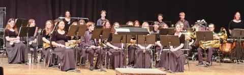 Rossford High School Wind Ensemble receives superior score