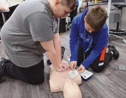Rossford students learn how to perform CPR