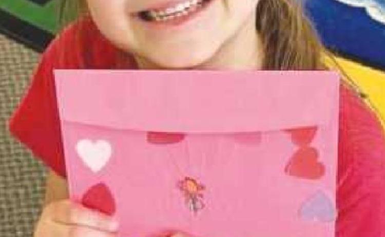 Kindergarten students send happy notes