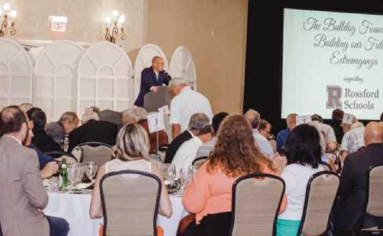Bulldog Foundation dinner raises $21,000