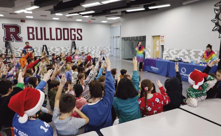 Rossford elementary students receive visit from the Imagination Station