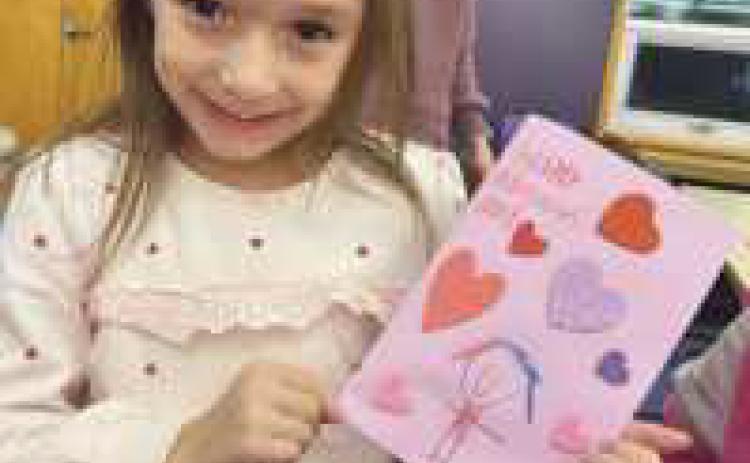 Children, families make Valentine’s Day cards