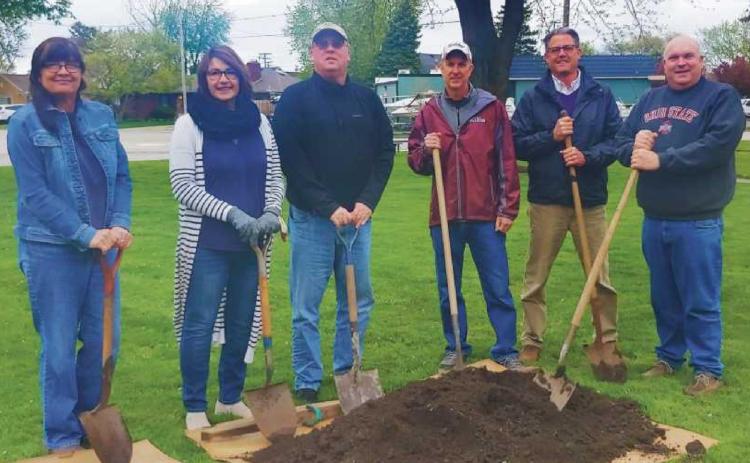 Tree planted at city hall to celebrate Arbor Day