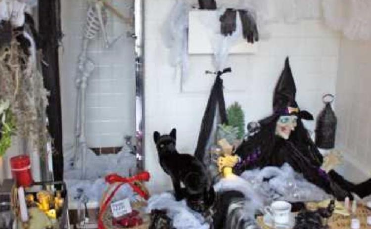 Holidays at the Manor House return with in‐person tours