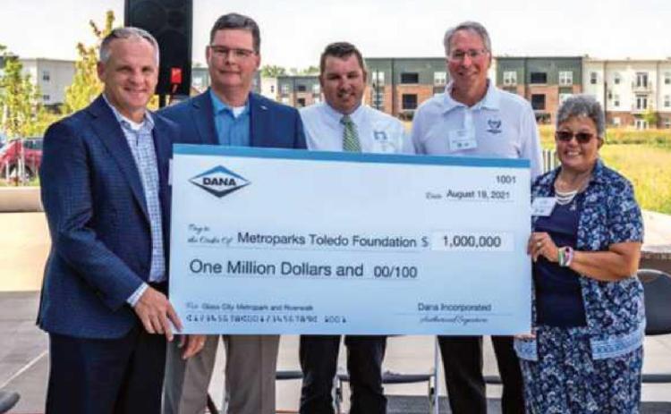 From left are Jim Kamsickas, Dana Inc. chairman and chief executive officer; Doug Liedberg, Dana senior vice president, chief sustainability officer; Dave Zenk, Metroparks Toledo executive director; Richard Hylant, vice president, Metroparks Toledo Foundation, and Lera Doneghy, vice president, board of park commissioners.