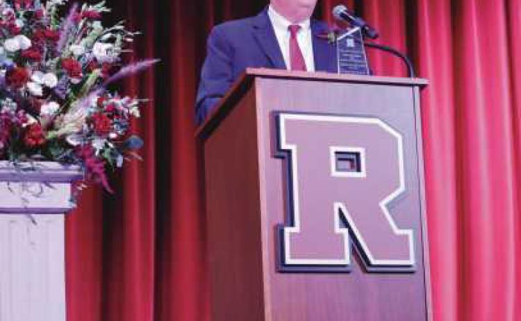 Mayor MacKinnon honored with award of distinction