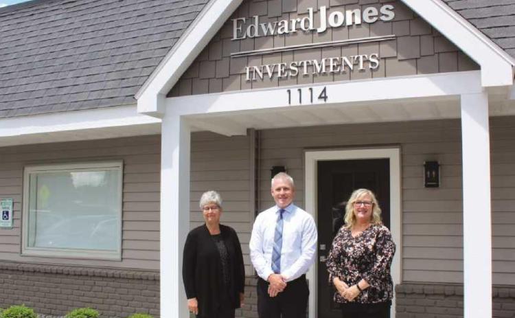 Edward Jones financial advisor opens new office
