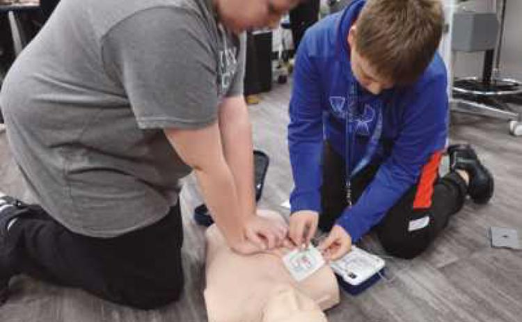 Rossford students learn how to perform CPR